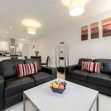 Roomspace Serviced Apartments - Nouvelle House Σάτον Εξωτερικό φωτογραφία