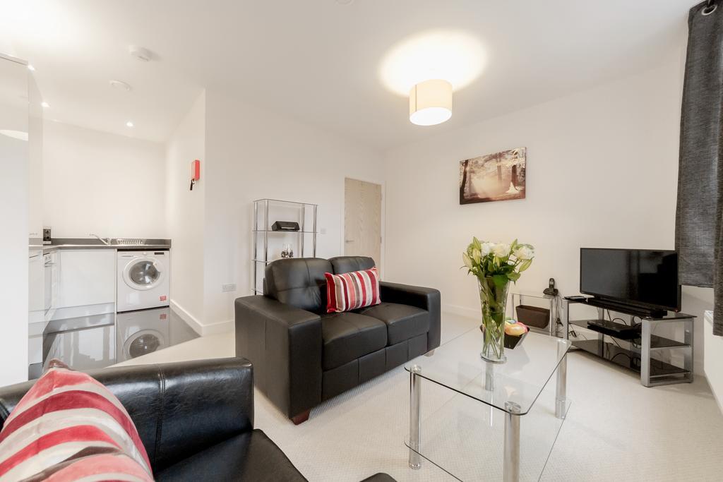 Roomspace Serviced Apartments - Nouvelle House Σάτον Εξωτερικό φωτογραφία